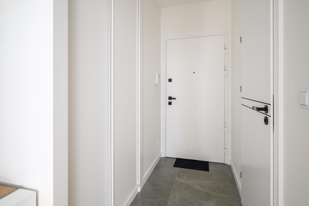 Wola Nakielska Comfort Apartment Warsaw Exterior photo