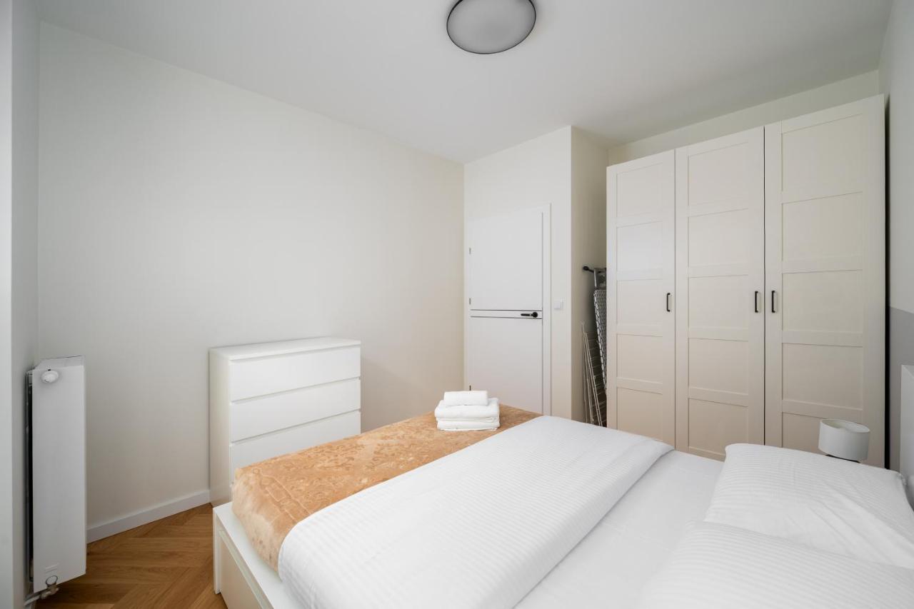 Wola Nakielska Comfort Apartment Warsaw Exterior photo